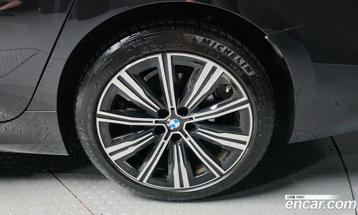 BMW 3 серия 2025 2.0 автомат (гидро), фото 5 BMW 3 серия 2025 2.0 автомат (гидро), фото 5