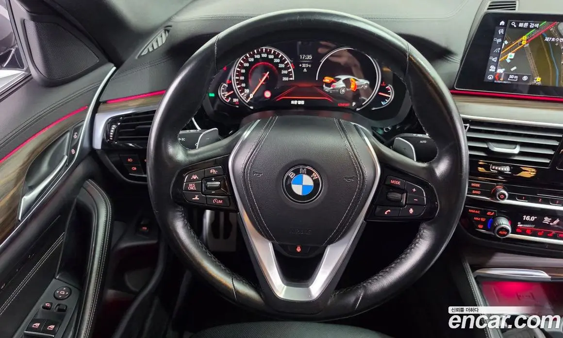 BMW 5 серия 2018 2.0 автомат (гидро), фото 19