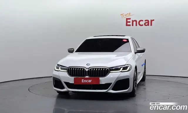 BMW 5 серия 2022 4.4 автомат (гидро), миниатюра 3