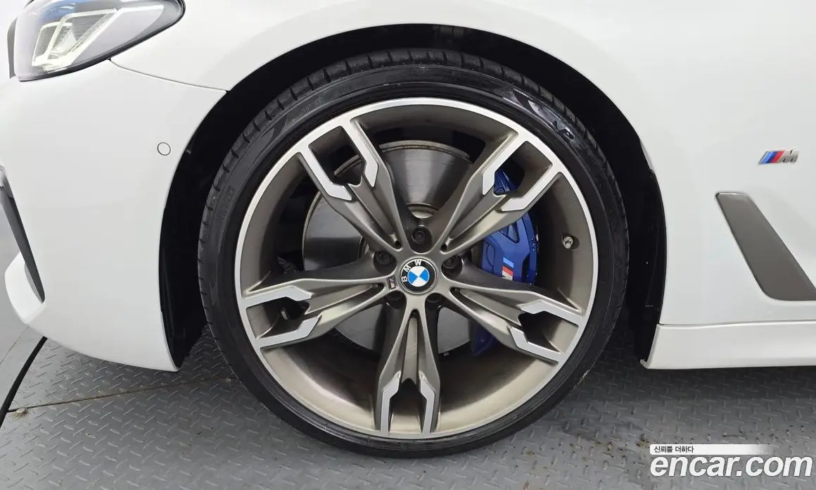 BMW 5 серия 2022 4.4 автомат (гидро), фото 5
