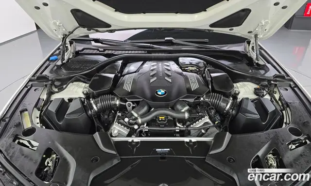 BMW 5 серия 2022 4.4 автомат (гидро), миниатюра 6