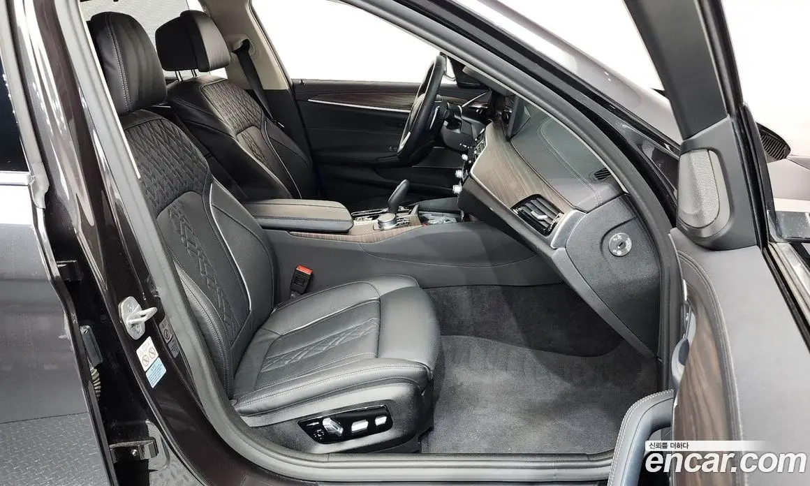BMW 5 серия 2022 2.0 автомат (гидро), фото 15
