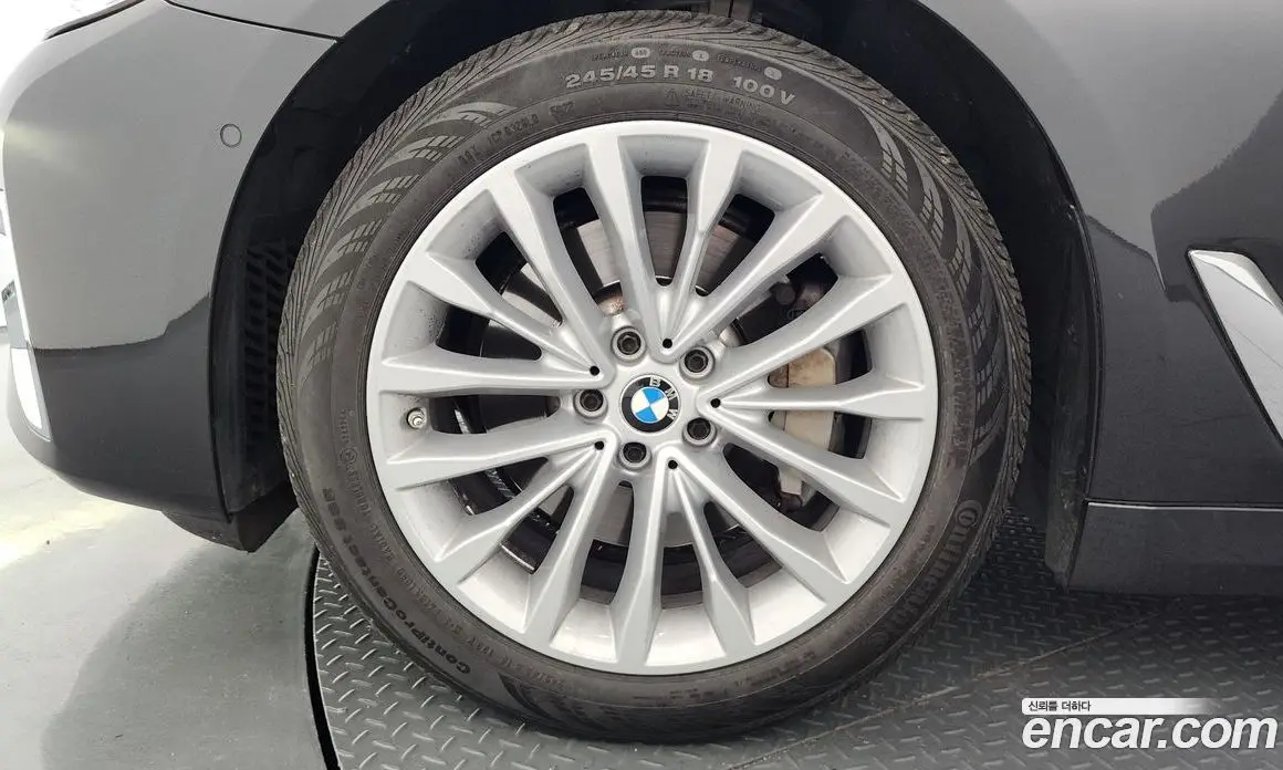 BMW 5 серия 2022 2.0 автомат (гидро), фото 4
