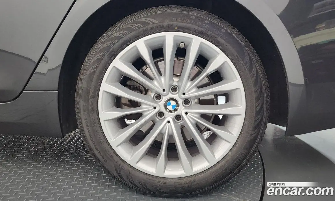 BMW 5 серия 2022 2.0 автомат (гидро), фото 6