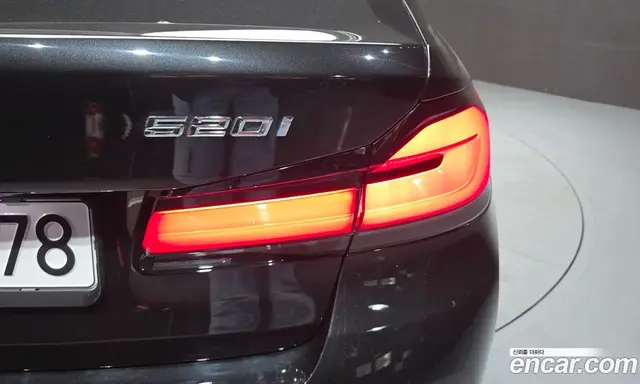 BMW 5 серия 2022 2.0 автомат (гидро), миниатюра 9 BMW 5 серия 2022 2.0 автомат (гидро), миниатюра 9