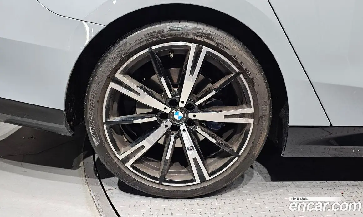 BMW 5 серия 2024 2.0 автомат (гидро), фото 5