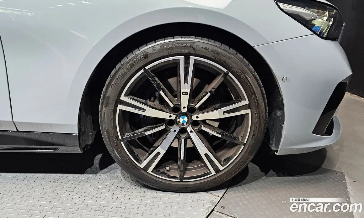 BMW 5 серия 2024 2.0 автомат (гидро), фото 7