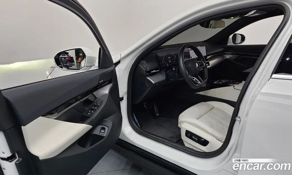 BMW 5 серия 2024 2.0 автомат (гидро), фото 13