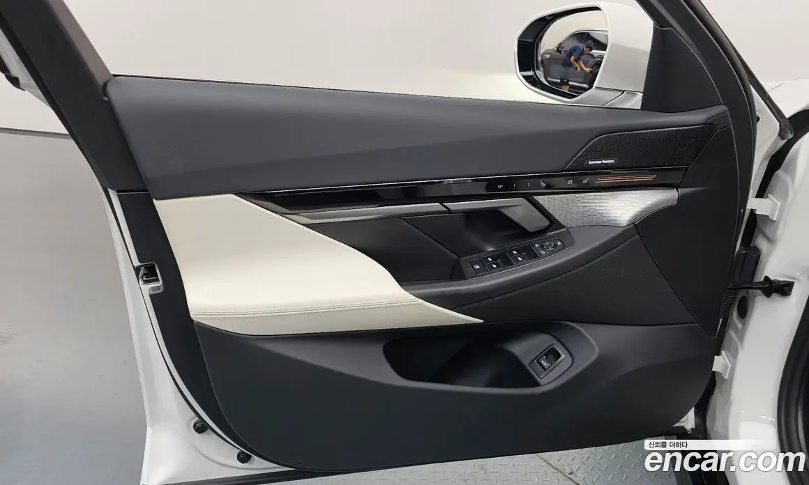 BMW 5 серия 2024 2.0 автомат (гидро), фото 14