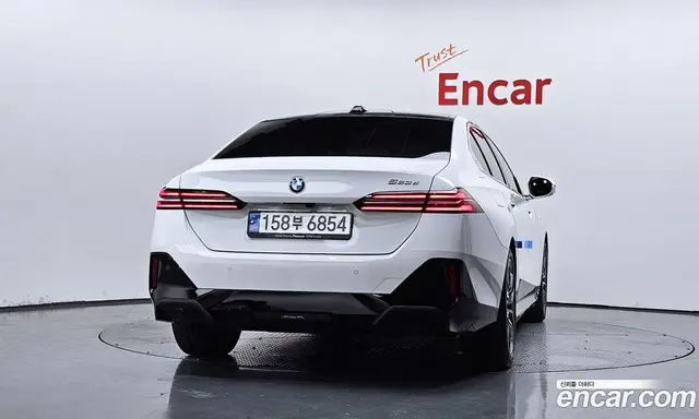 BMW 5 серия 2024 2.0 автомат (гидро), миниатюра 4