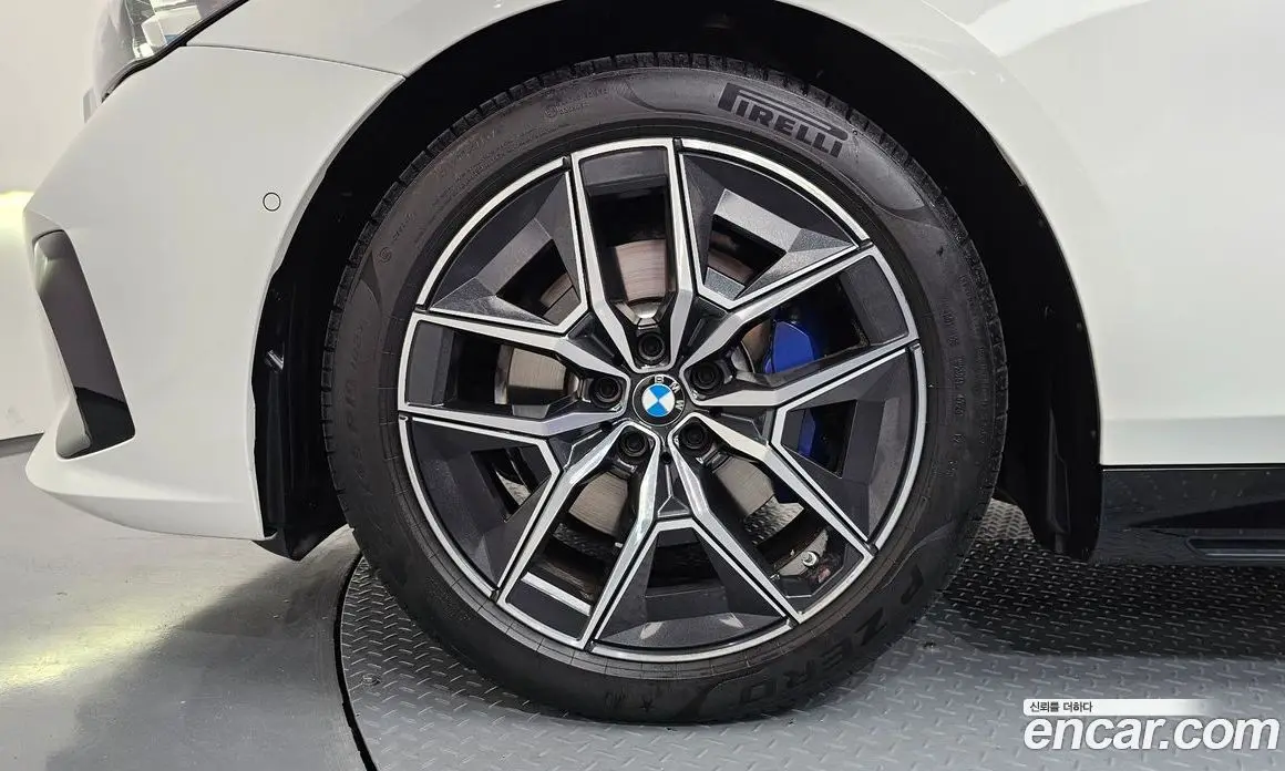 BMW 5 серия 2024 2.0 автомат (гидро), фото 5