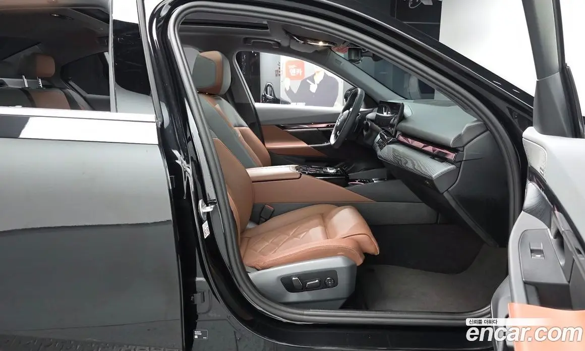 BMW 5 серия 2025 2.0 автомат (гидро), фото 15 BMW 5 серия 2025 2.0 автомат (гидро), фото 15