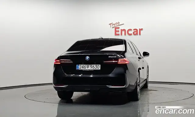 BMW 5 серия 2025 2.0 автомат (гидро), миниатюра 3 BMW 5 серия 2025 2.0 автомат (гидро), миниатюра 3