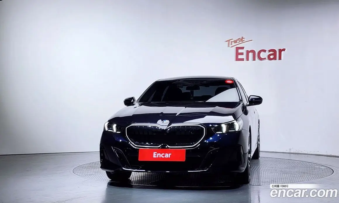 BMW 5 серия 2025 2.0 автомат (гидро), фото 3 BMW 5 серия 2025 2.0 автомат (гидро), фото 3