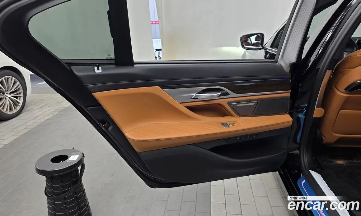 BMW 7 серия 2021 3.0 автомат (гидро), фото 15 BMW 7 серия 2021 3.0 автомат (гидро), фото 15
