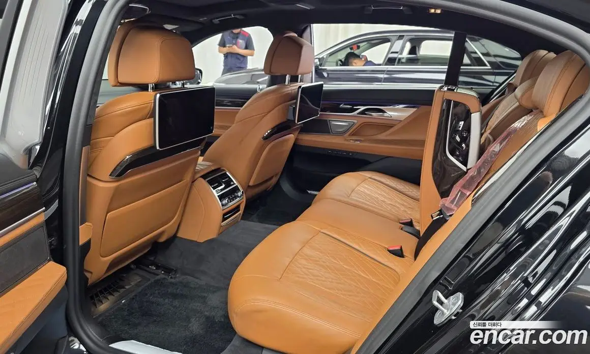 BMW 7 серия 2021 3.0 автомат (гидро), фото 16 BMW 7 серия 2021 3.0 автомат (гидро), фото 16