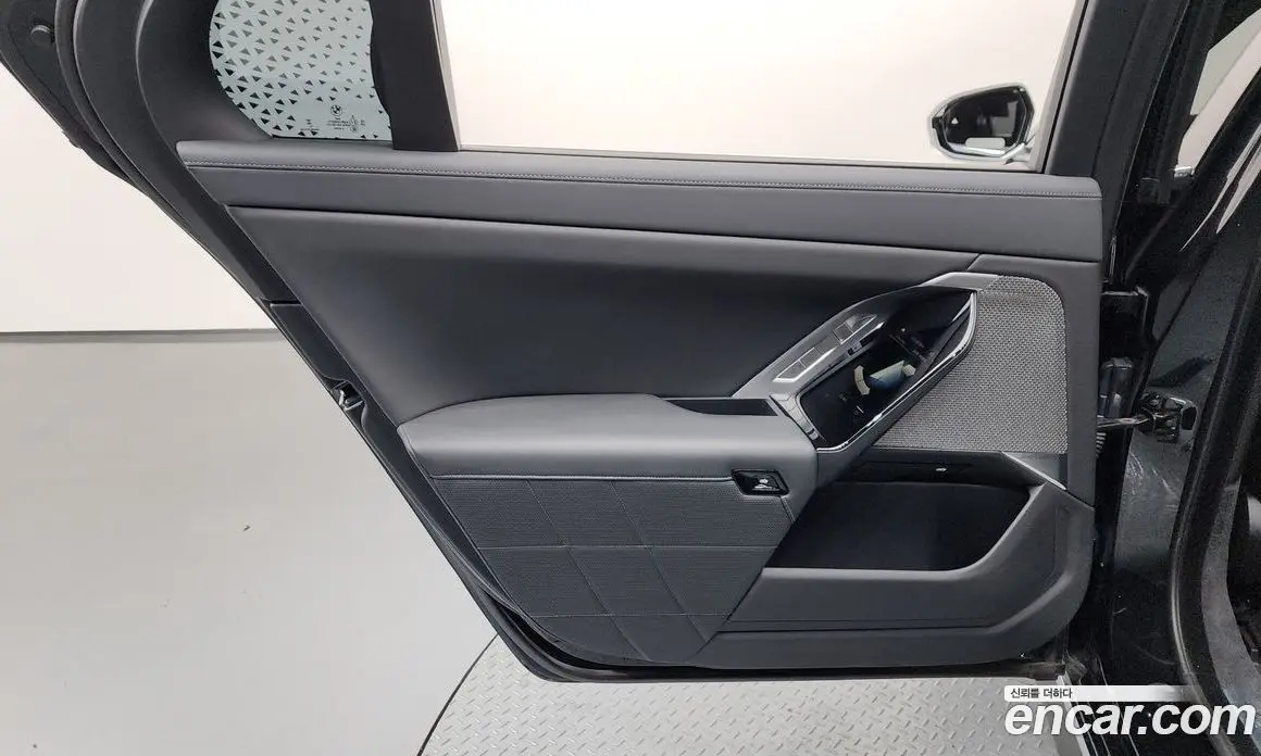 BMW 7 серия 2023 3.0 автомат (гидро), фото 15 BMW 7 серия 2023 3.0 автомат (гидро), фото 15
