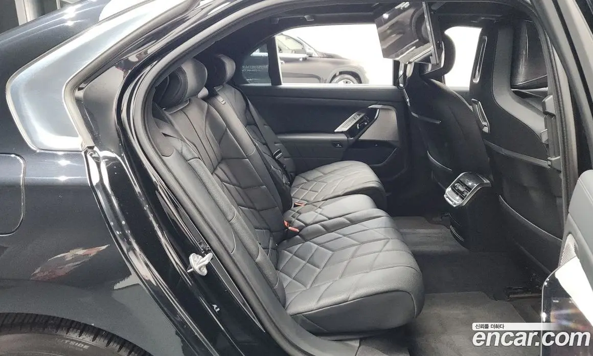 BMW 7 серия 2023 3.0 автомат (гидро), фото 17 BMW 7 серия 2023 3.0 автомат (гидро), фото 17
