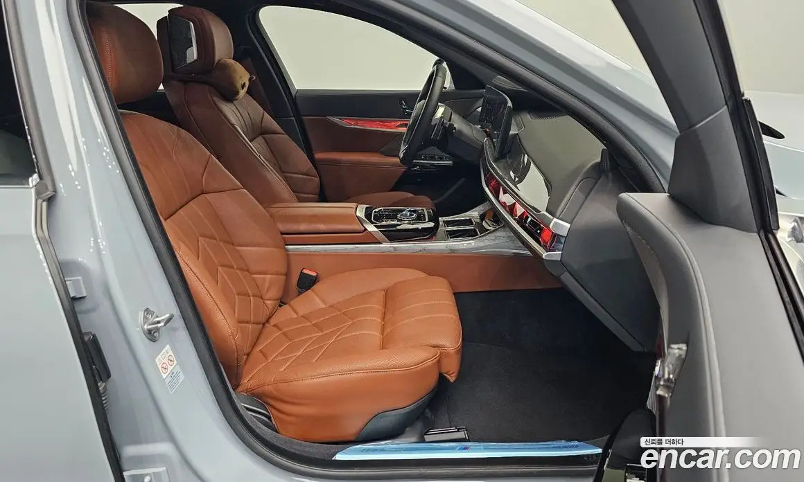 BMW 7 серия 2024 3.0 автомат (гидро), фото 18 BMW 7 серия 2024 3.0 автомат (гидро), фото 18