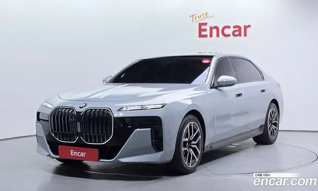 BMW 7 серия, 2026, 5 388 км