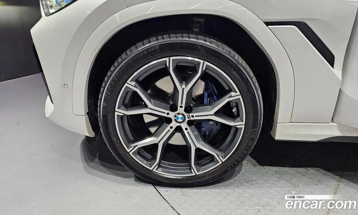 BMW X6 2022 3.0 автомат (гидро), фото 5 BMW X6 2022 3.0 автомат (гидро), фото 5