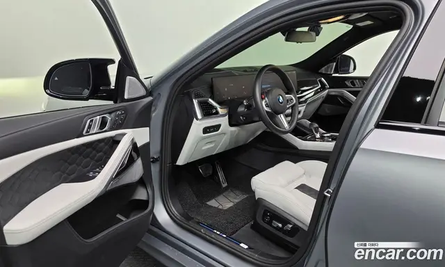 BMW X6M 2025 4.4 автомат (гидро), миниатюра 12