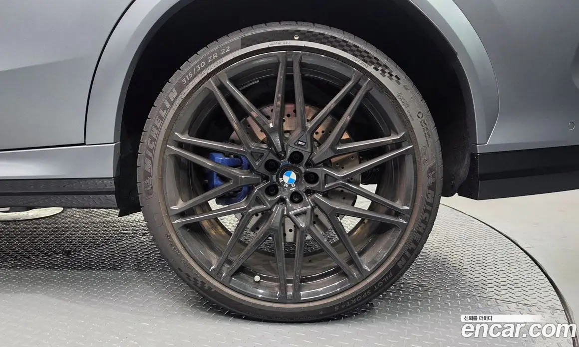 BMW X6M 2025 4.4 автомат (гидро), фото 6 BMW X6M 2025 4.4 автомат (гидро), фото 6