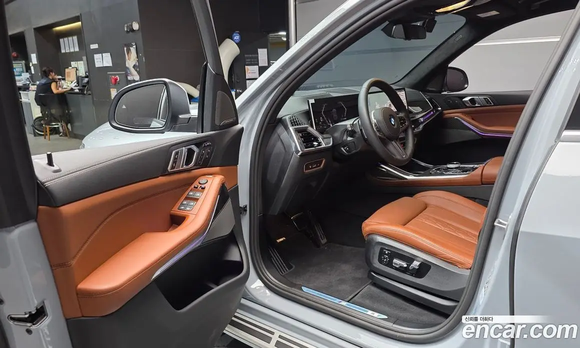 BMW X7 2025 3.0 автомат (гидро), фото 13