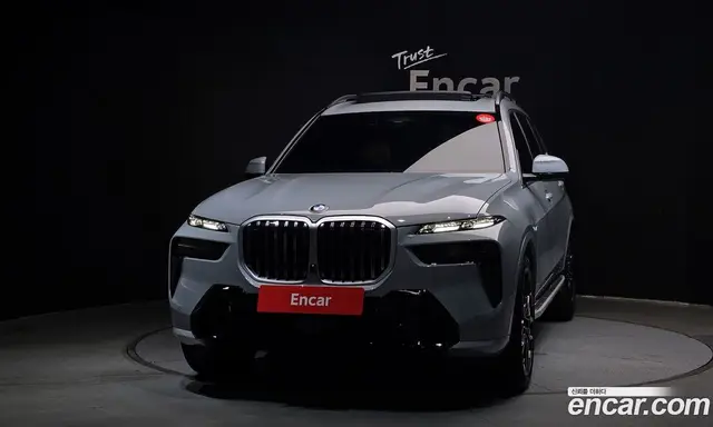 BMW X7 2025 3.0 автомат (гидро), миниатюра 3