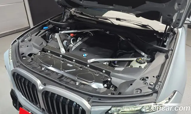 BMW X7 2025 3.0 автомат (гидро), миниатюра 6