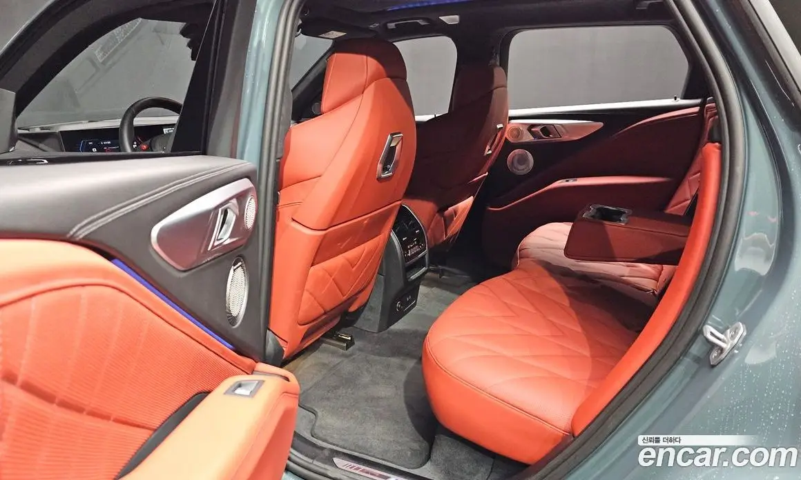BMW XM 2025 4.4 автомат (гидро), фото 18 BMW XM 2025 4.4 автомат (гидро), фото 18