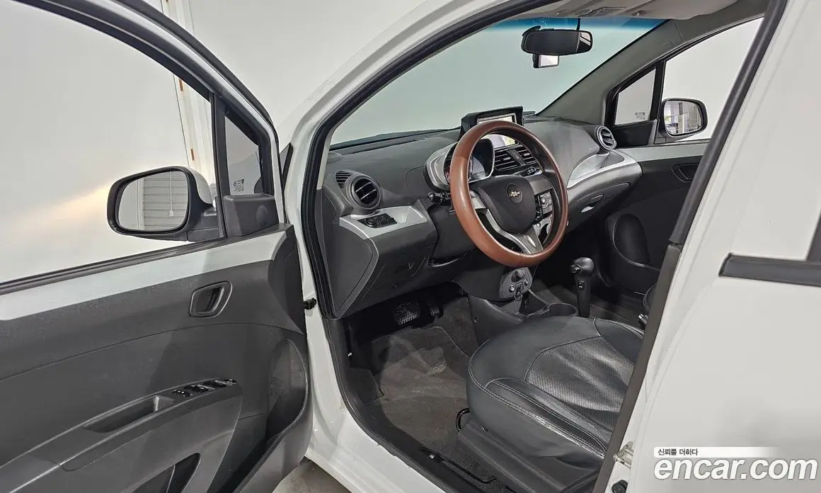 Chevrolet Spark 2014 1.0 автомат (гидро), фото 13 Chevrolet Spark 2014 1.0 автомат (гидро), фото 13