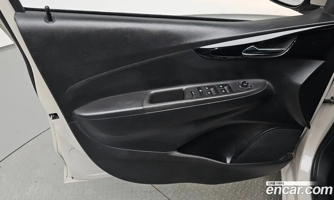 Chevrolet Spark 2015 1.0 автомат (гидро), фото 13