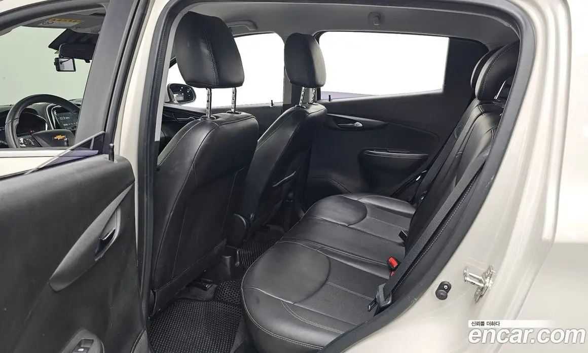 Chevrolet Spark 2015 1.0 автомат (гидро), фото 17