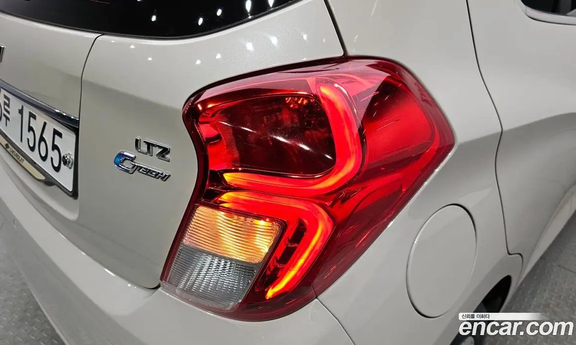 Chevrolet Spark 2015 1.0 автомат (гидро), фото 8