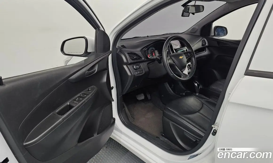 Chevrolet Spark 2016 1.0 автомат (гидро), фото 13