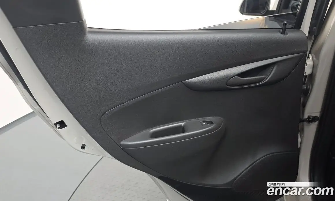 Chevrolet Spark 2018 1.0 автомат (гидро), фото 15 Chevrolet Spark 2018 1.0 автомат (гидро), фото 15