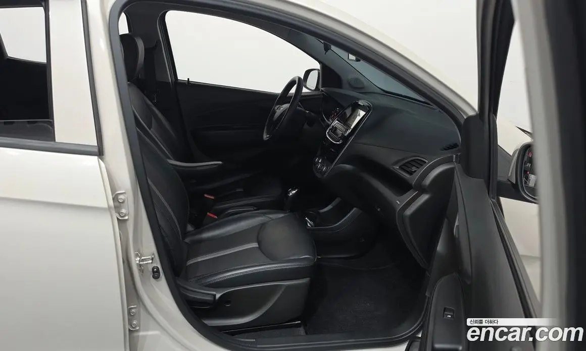Chevrolet Spark 2018 1.0 автомат (гидро), фото 16 Chevrolet Spark 2018 1.0 автомат (гидро), фото 16