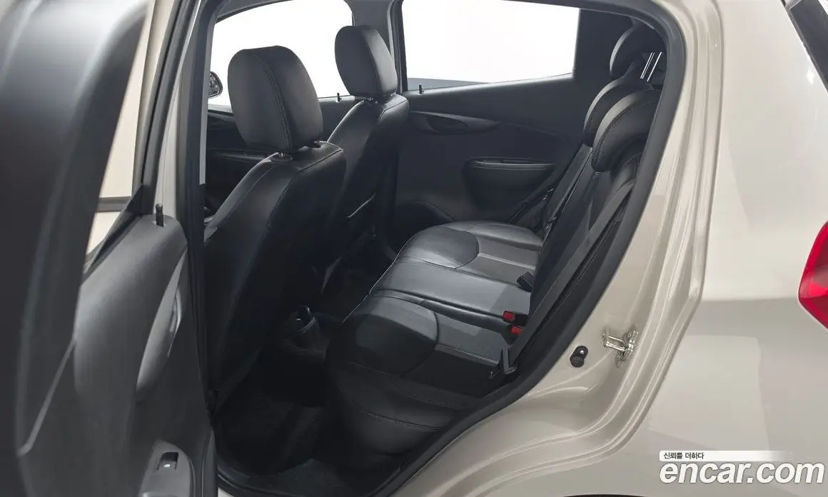 Chevrolet Spark 2018 1.0 автомат (гидро), фото 17 Chevrolet Spark 2018 1.0 автомат (гидро), фото 17