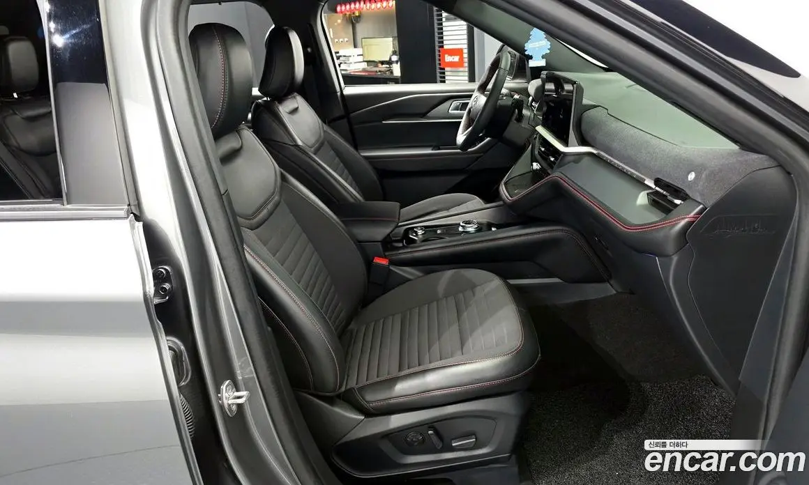Ford Explorer 2024 2.3 автомат (гидро), фото 17