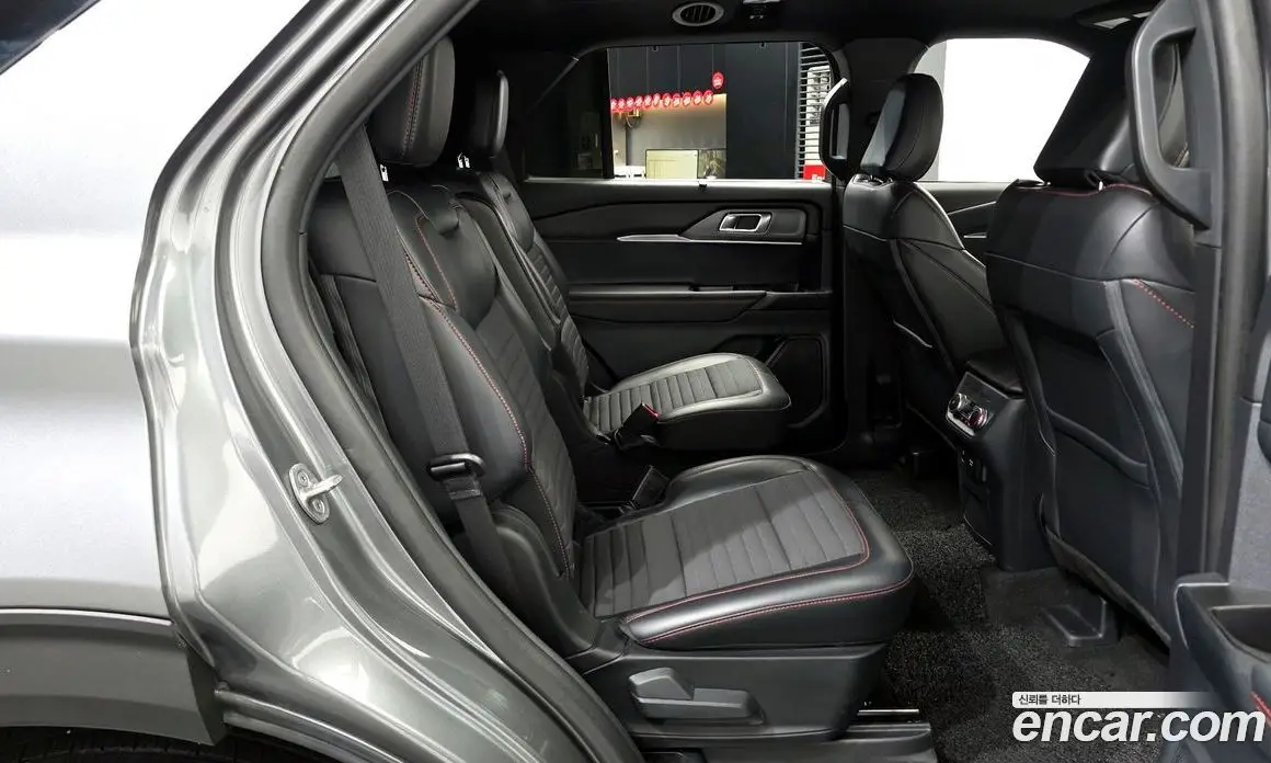 Ford Explorer 2024 2.3 автомат (гидро), фото 18