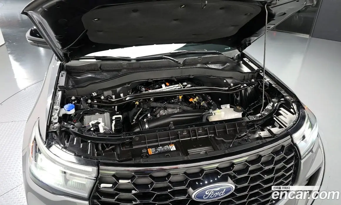 Ford Explorer 2024 2.3 автомат (гидро), фото 6