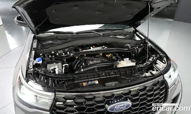 Ford Explorer 2024 2.3 автомат (гидро), миниатюра 6