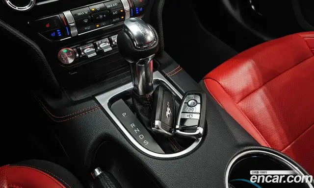 Ford Mustang 2022 2.3 автомат (гидро), миниатюра 12