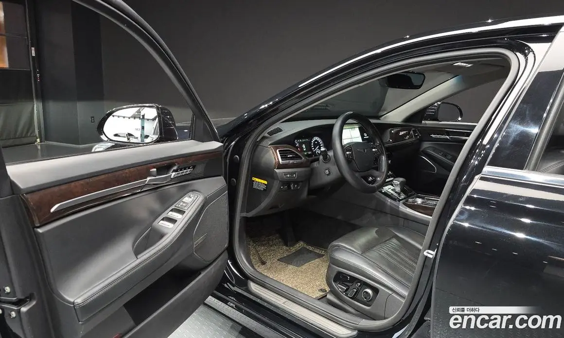 Genesis EQ900 2016 3.3 автомат (гидро), фото 13 Genesis EQ900 2016 3.3 автомат (гидро), фото 13