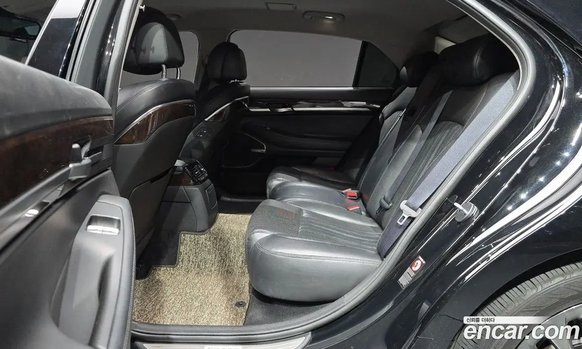 Genesis EQ900 2016 3.3 автомат (гидро), фото 18 Genesis EQ900 2016 3.3 автомат (гидро), фото 18
