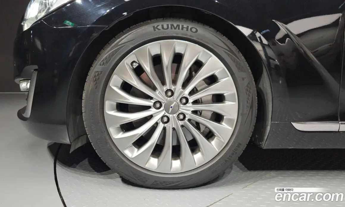 Genesis EQ900 2016 3.3 автомат (гидро), фото 5 Genesis EQ900 2016 3.3 автомат (гидро), фото 5