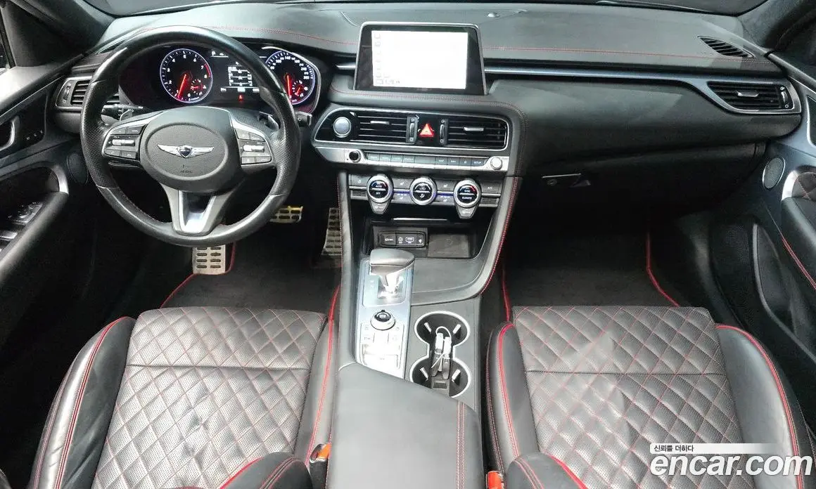 Genesis G70 2017 2.0 автомат (гидро), фото 10 Genesis G70 2017 2.0 автомат (гидро), фото 10