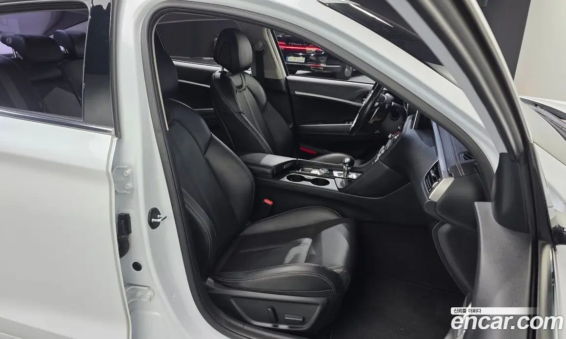 Genesis G70 2018 2.0 автомат (гидро), фото 17