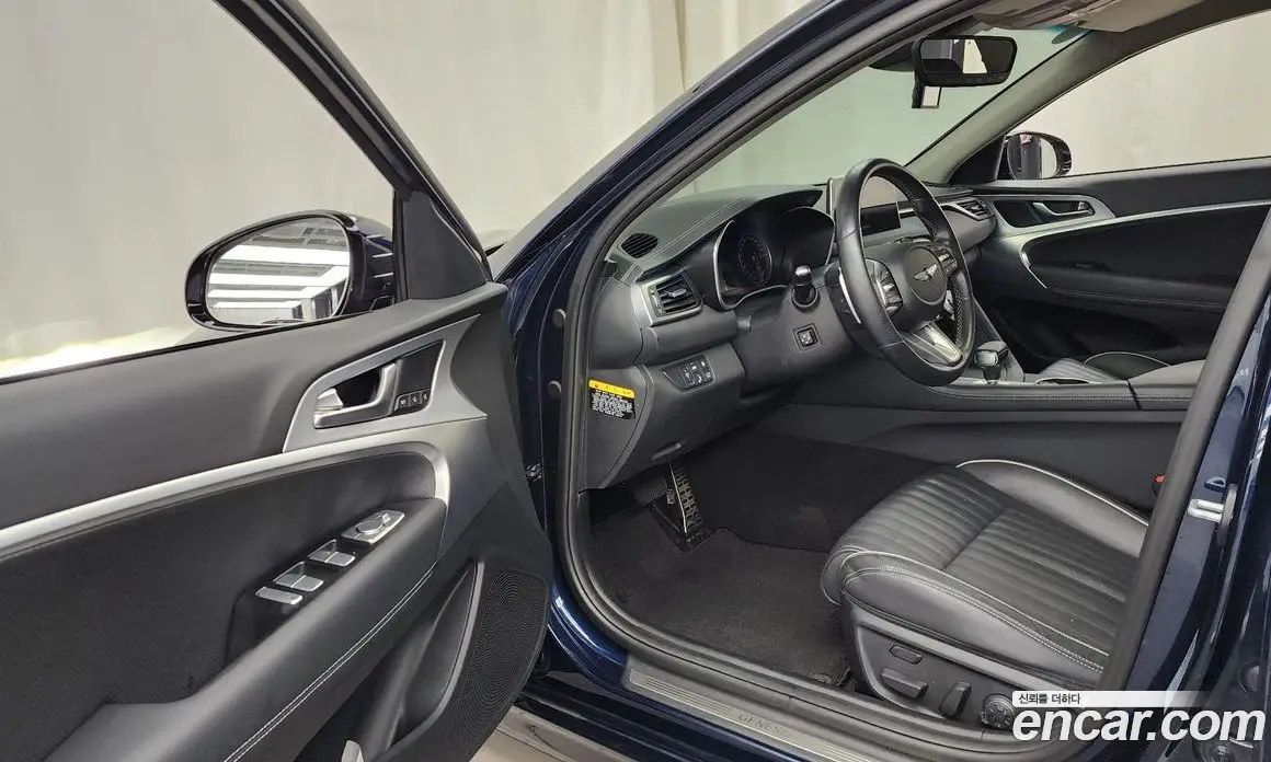 Genesis G70 2018 2.2 автомат (гидро), фото 13 Genesis G70 2018 2.2 автомат (гидро), фото 13